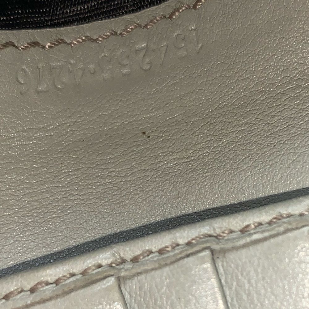 Authentic GUCCI Guccissima GG Logo Compact Wallet Beige - Picture 8 of 9